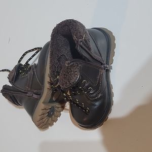 Baby boy brown boots size 26